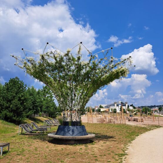 Banc circulaire urbain avec ombrage végétal pour collectivités / Urban Canopee - Banc public