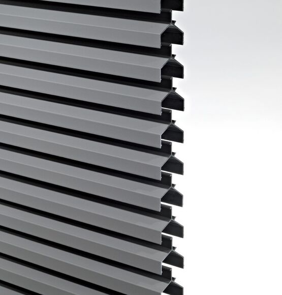 Bardage à ventelle aluminium | DucoWall Solid W 30Z - produit présenté par DUCO VENTILATION & SUN CONTROL