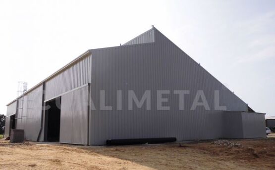 Bâtiment métallique pour installations photovoltaïques | HANGAR PHOTOVOLTAIQUE - produit présenté par CUALIMETAL