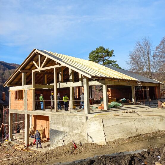 Cadres et structures en bois massif ou stratifié | DOXAR