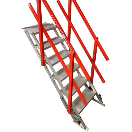 Escalier pliable pour fixation aux plateaux de remorques | AdjustaStairs