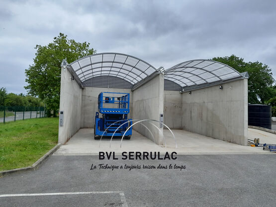 Fermeture arrière par ventelles pour abris télescopiques en aluminium | BVL SERRULAC - produit présenté par BVL SERRULAC