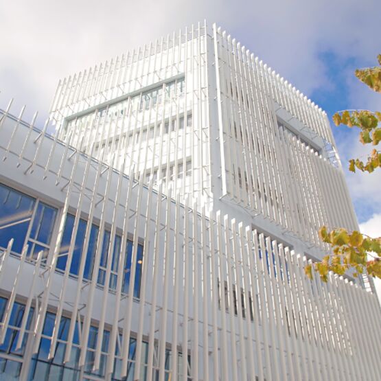  Lames en aluminium fixes ou motorisées | DucoSun Cubic - Brise-soleil à lames fixes