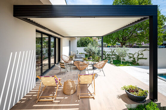 Pergola aluminium bioclimatique motorisée | WALLIS&amp;OUTDOOR - Série 414P