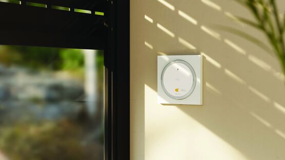  Point de commande sans fil pour motorisation de protection solaire | Amy Sun Protect Io - Gestion éclairage, volets roulants