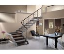 Escalier en acier avec structure latérale personnalisable | Loft